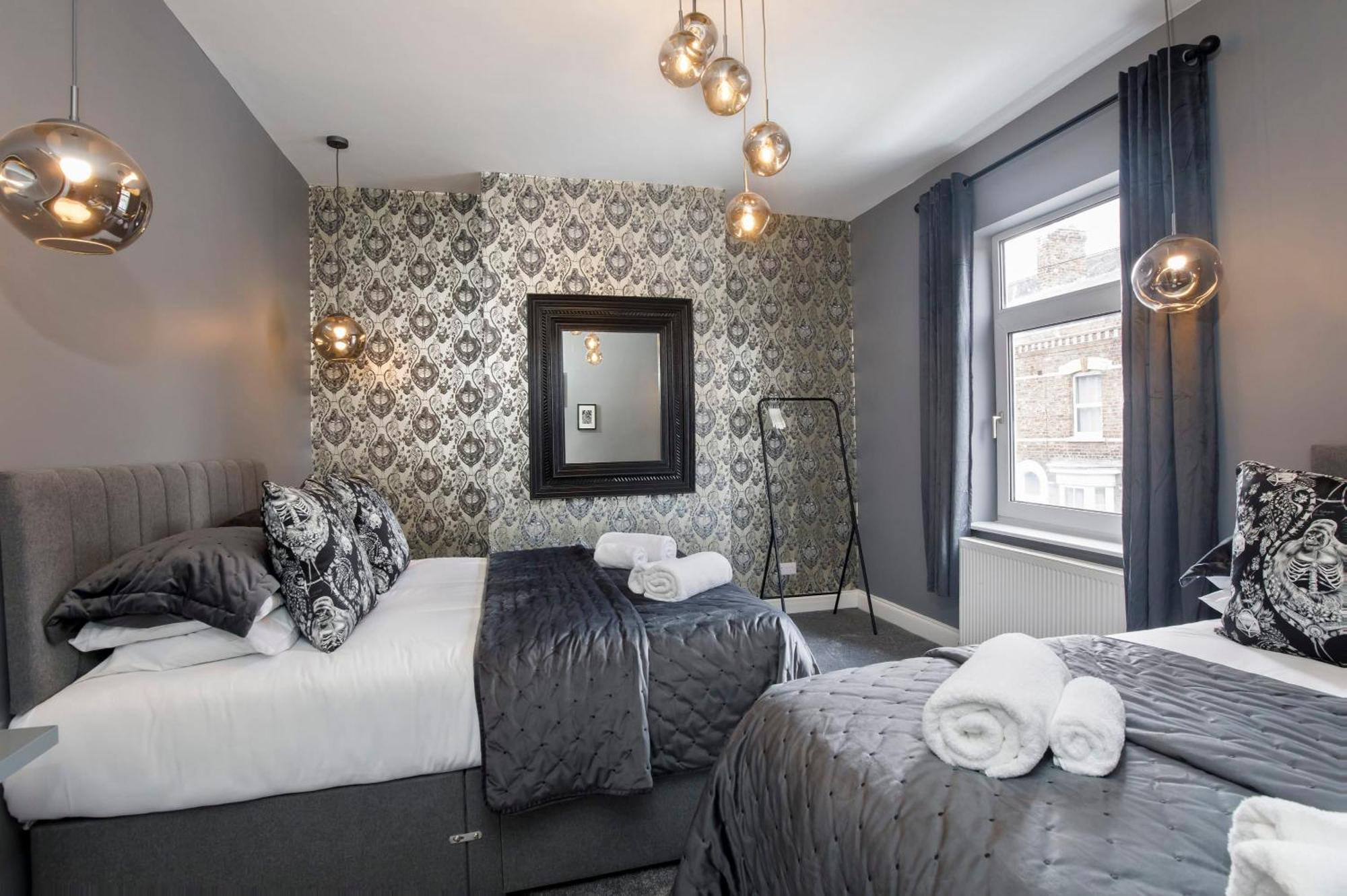 The Milton Sleeps 8 Close To York City Centre Pet Friendly Exterior photo